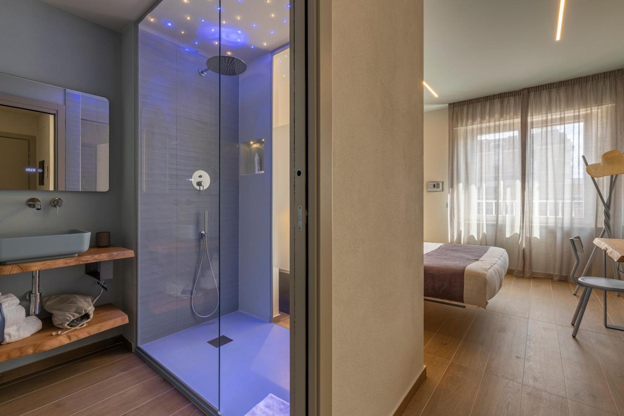 Luci Sul Mare -Boutique Rooms Follonica Exterior foto